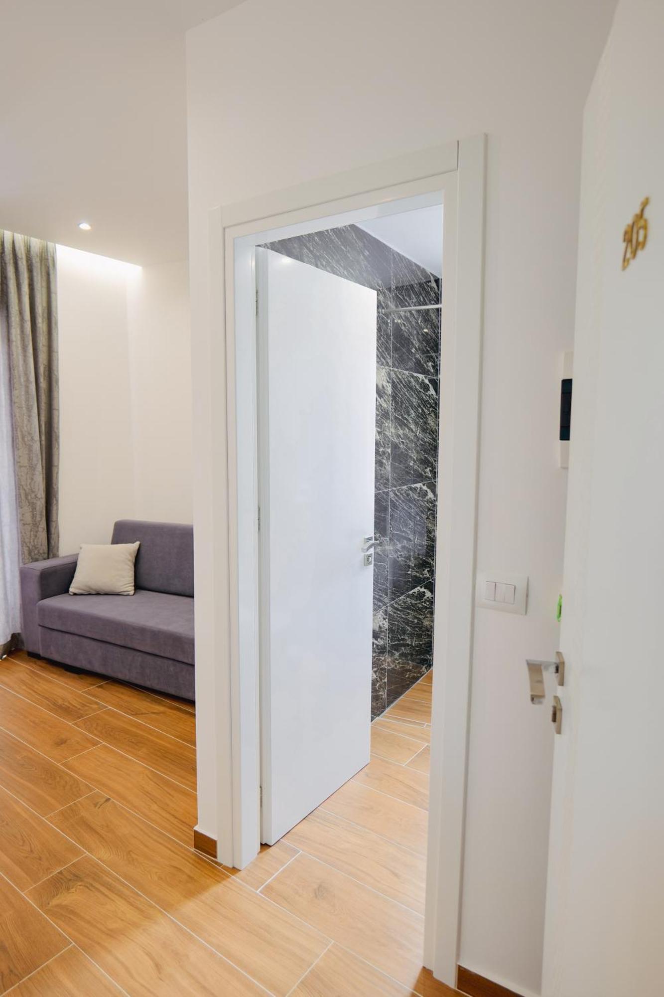 Eden Suites&apartments * Sarandë