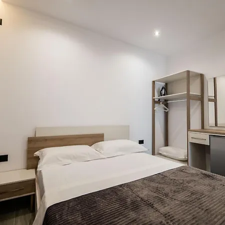 Eden Suites&Apartments Sarande Exterior photo