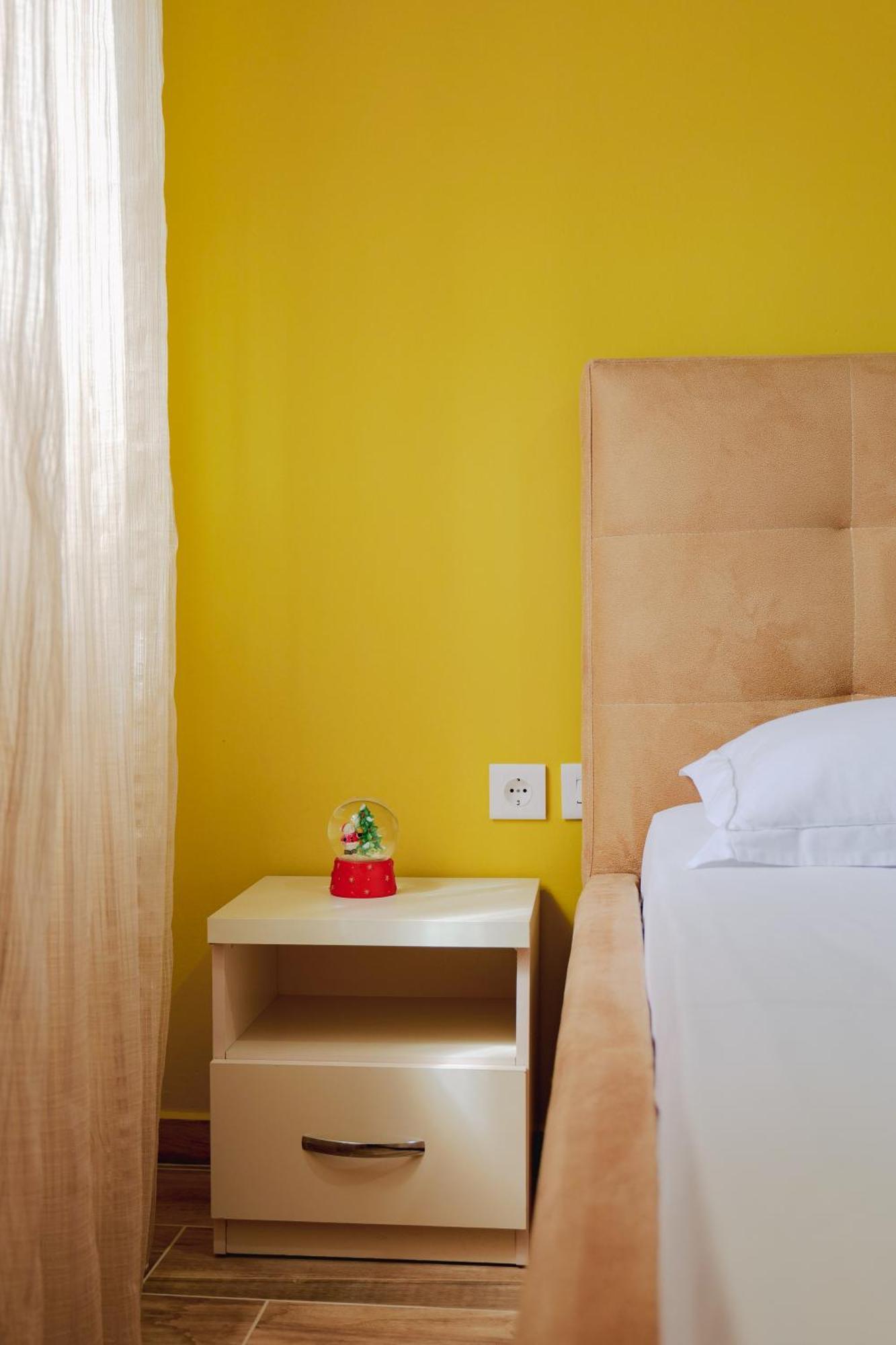 Eden Suites&apartments *